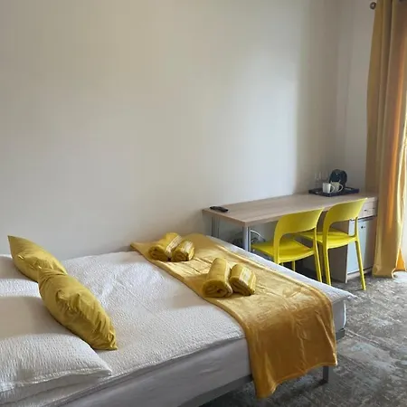 Villa Vis Avis II Гостевой дом Тшенсач