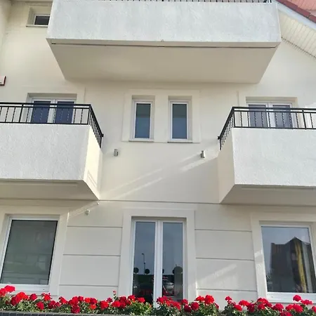 Villa Vis Avis II Гостевой дом Тшенсач